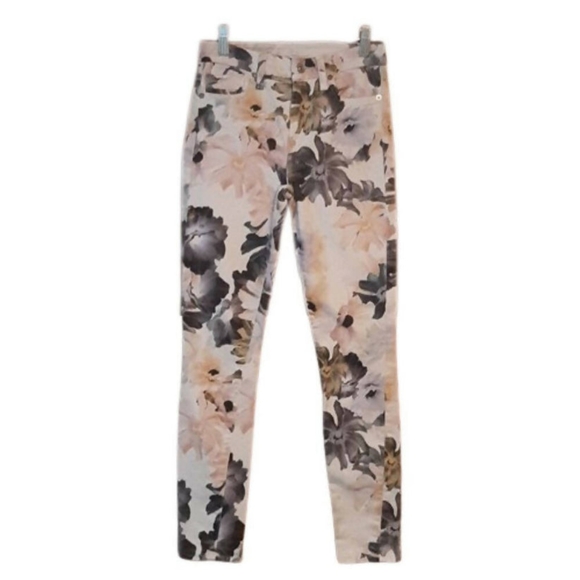7 For All Mankind Cropped Floral Printed Skinny Jeans - Picture 5 of 10